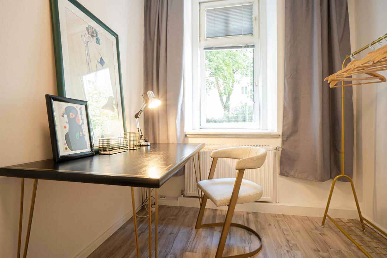 וינה 2-Room Apartment On The First Floor With Designer Renovation. Exit To The Courtyard. 15 Minutes To Schloss Schoenbrunn מראה חיצוני תמונה