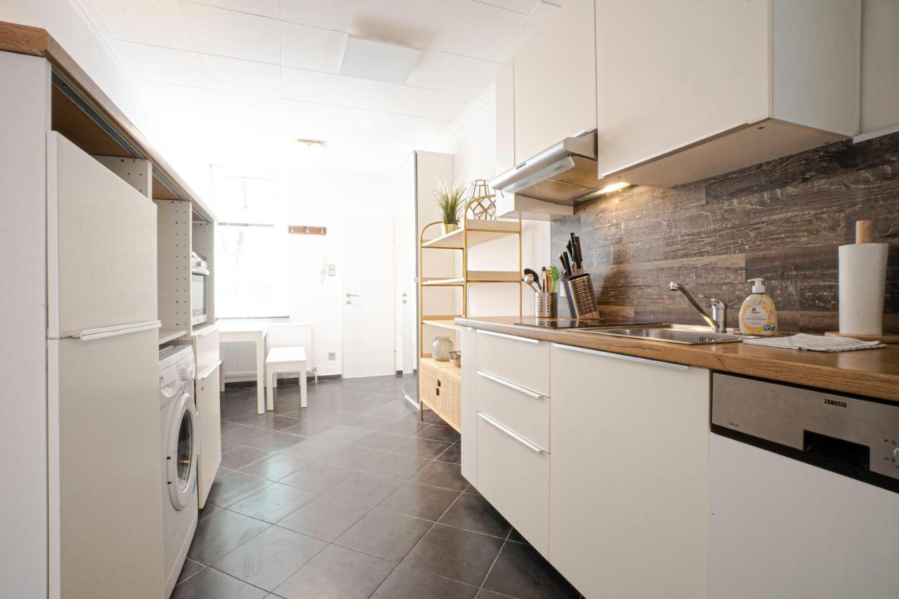 וינה 2-Room Apartment On The First Floor With Designer Renovation. Exit To The Courtyard. 15 Minutes To Schloss Schoenbrunn מראה חיצוני תמונה